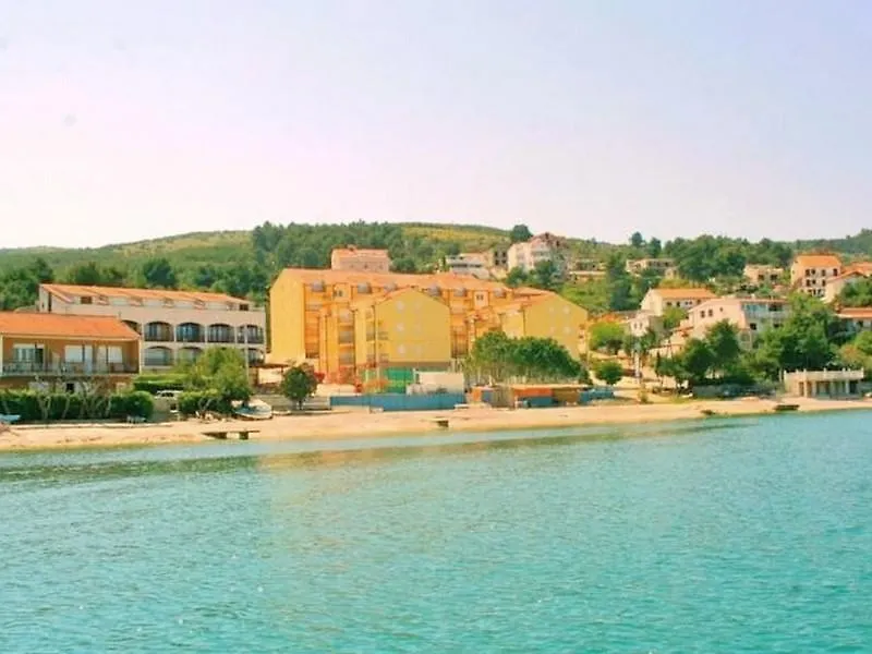 Villa Malo More Arbanija Kroatien