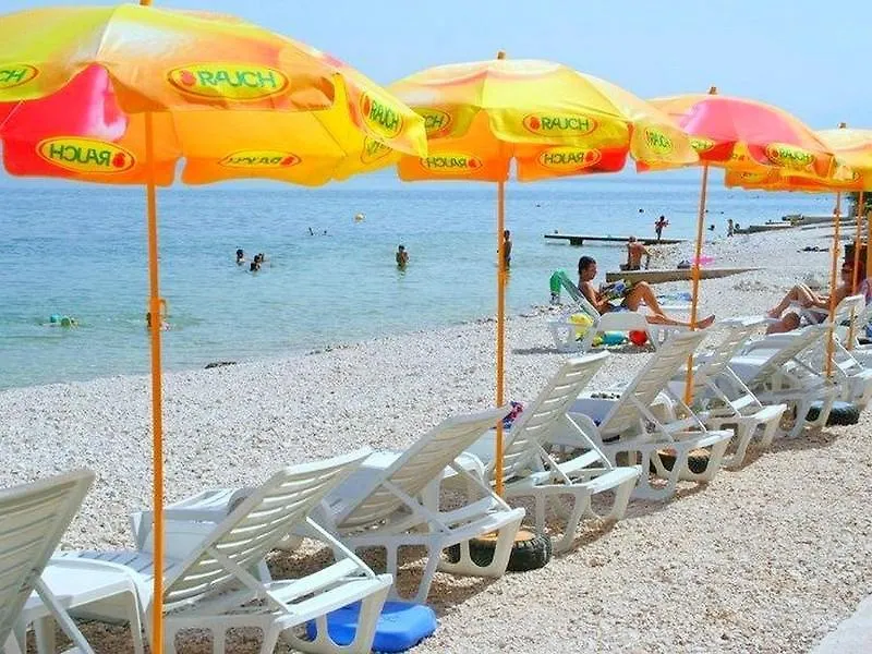 Villa Malo More Arbanija Lägenhetshotell